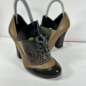 BCBGMAXAZRIA Leather Shooties Heels 6B Brown Faux Croc Lace Up Mixed Media